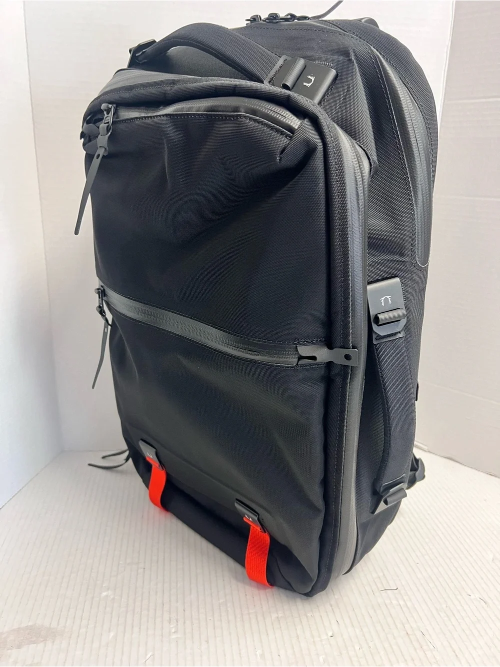 Black Ember Citadel R3 (25L) Backpack Business Bag w/Accessories